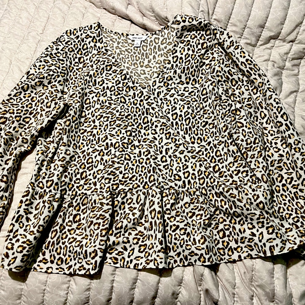 Nine West XL Cheetah print Dress shirt